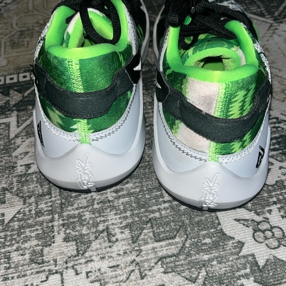 Nike kids or men’s Zoom Freak 2 Naija size 7 - Picture 7 of 9